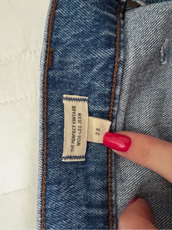 Madewell Jeans - The Emmett Wide Leg in Lakecourt Wash Patch Pocket - Picture 4 of 5